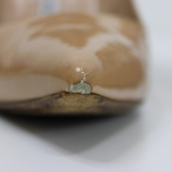 Manolo Blahnik 39.5 US 8.5/9 Nude Pumps Heels Shoes Patent Leather Pointy Toe - Picture 5 of 16